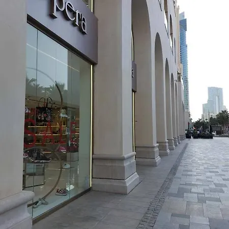 Sunset Oasis: Beachfront Studio Dubai Exterior photo